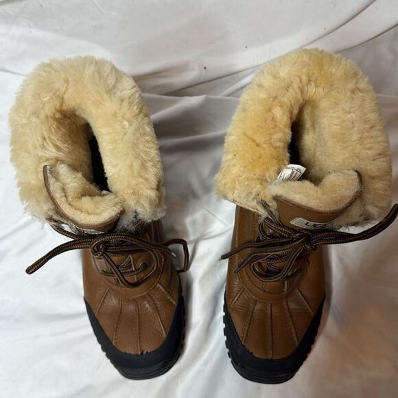 UGG Adirondack Chestnut Leather Boot III. Size 7.5. - Picture 6 of 12